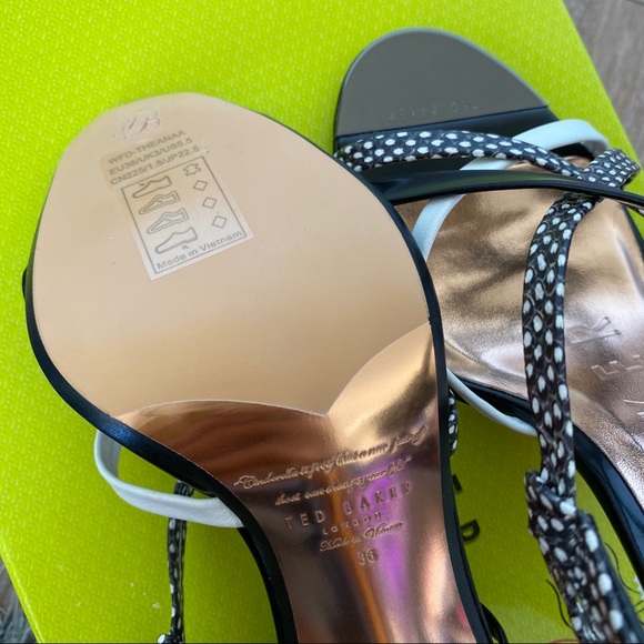 NIB Ted Baker “Theanaa” Snakeskin Strappy Sandals - Picture 7 of 7